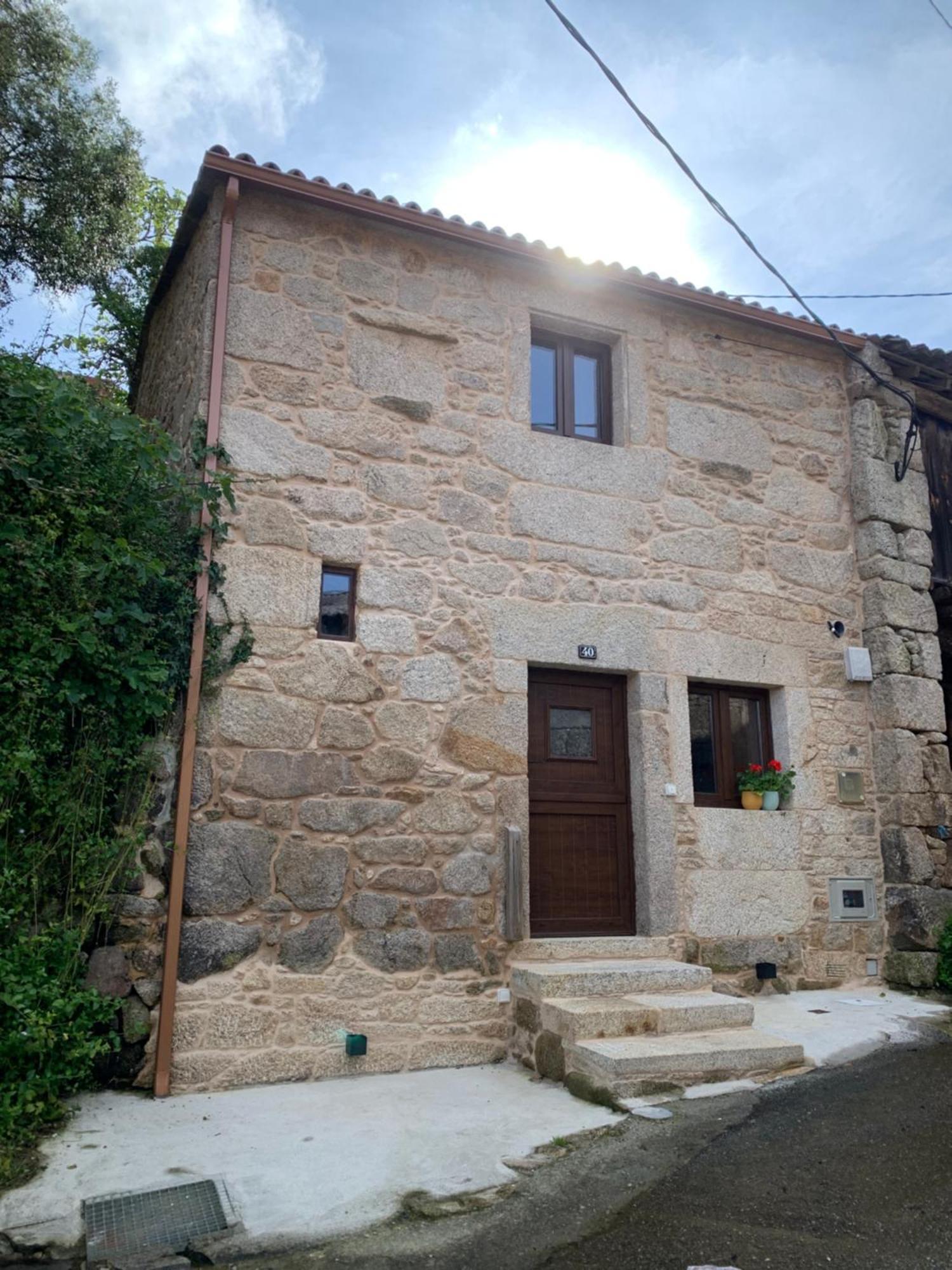 Casa A Pracina, Playa De Soesto Villa Laxe Exterior photo